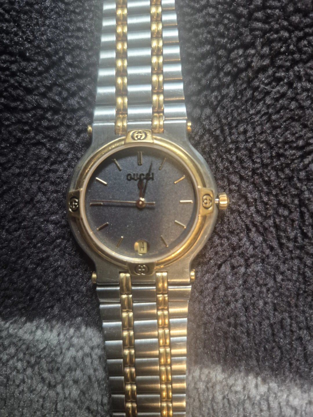 Gucci 9000M Watch