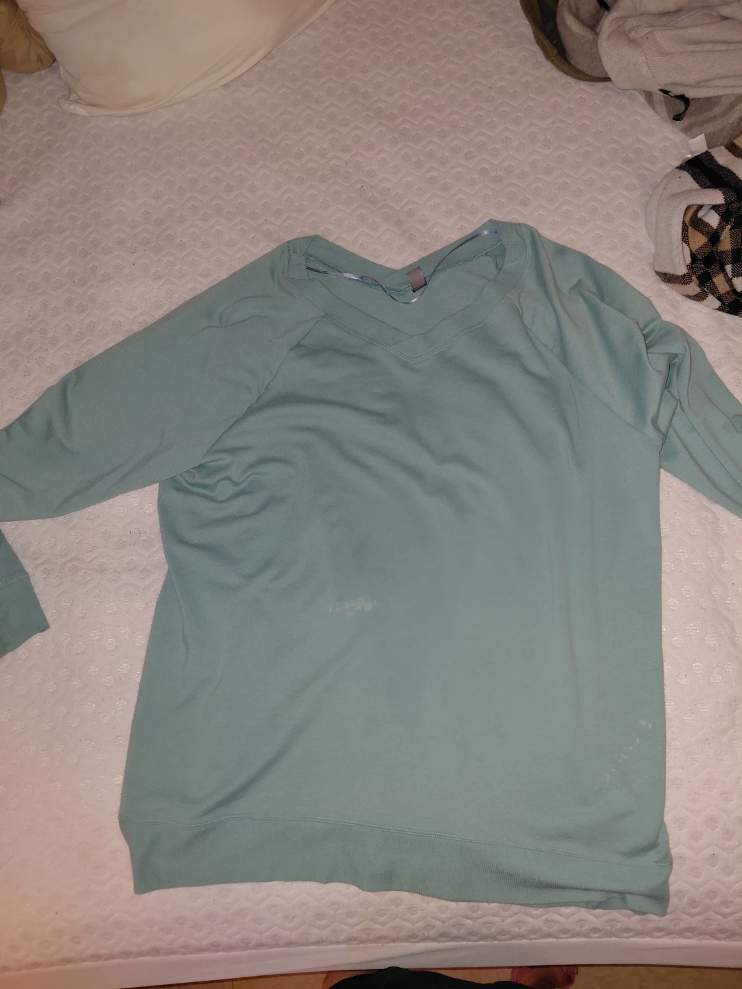 Free women's plus sized sweaters etc - photo 5