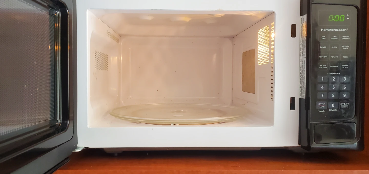 Hamilton Beach Microwave - photo 3