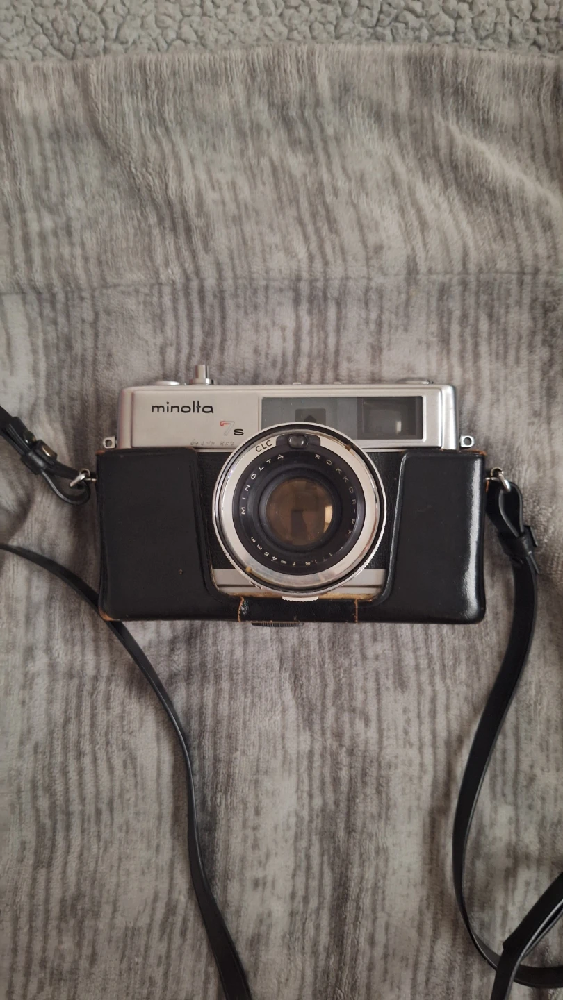 Minolta HI-MATIC 7 Rangefinder Film camera ROKKOR 45mm f1.8