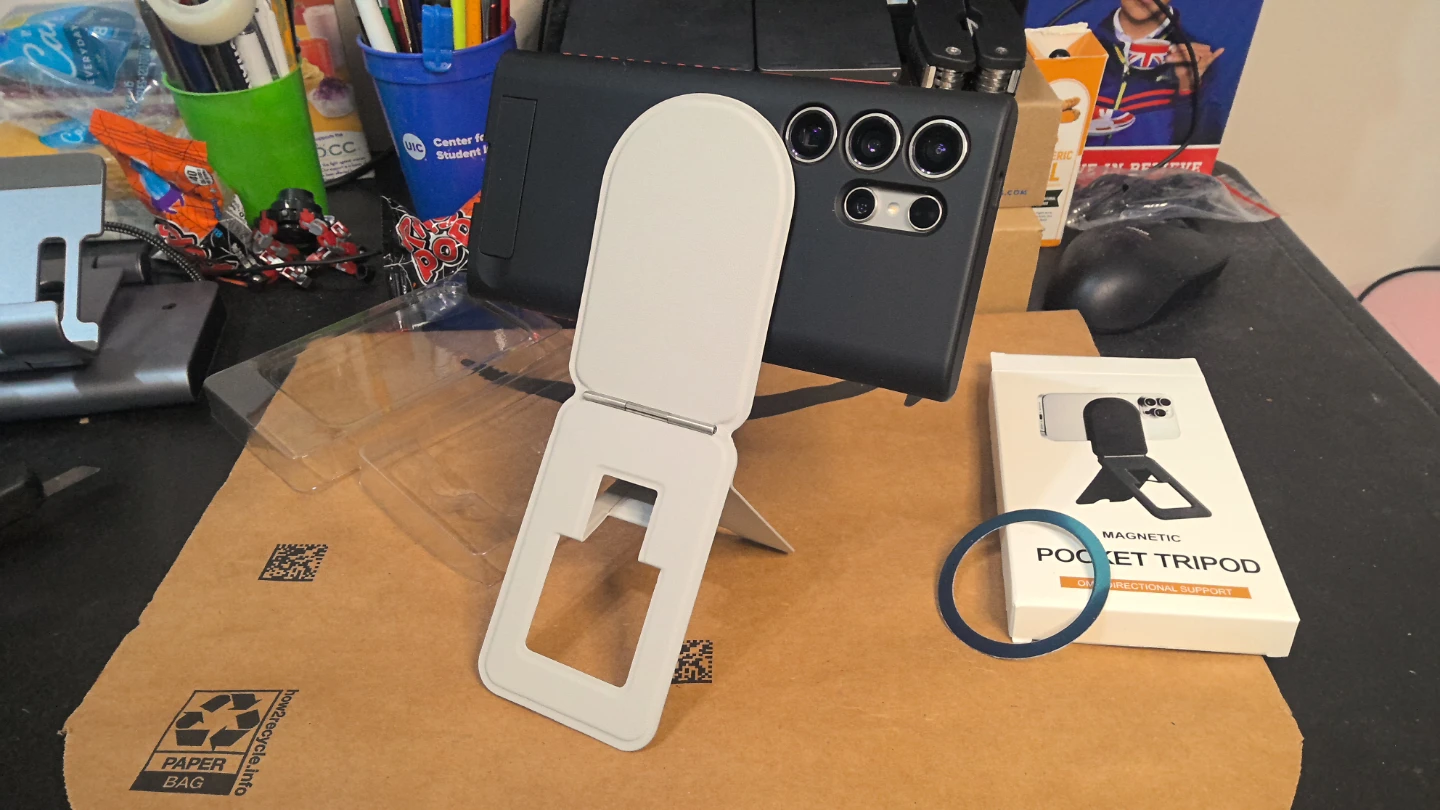Magnetic Pocket Tripod for Phone - photo 2