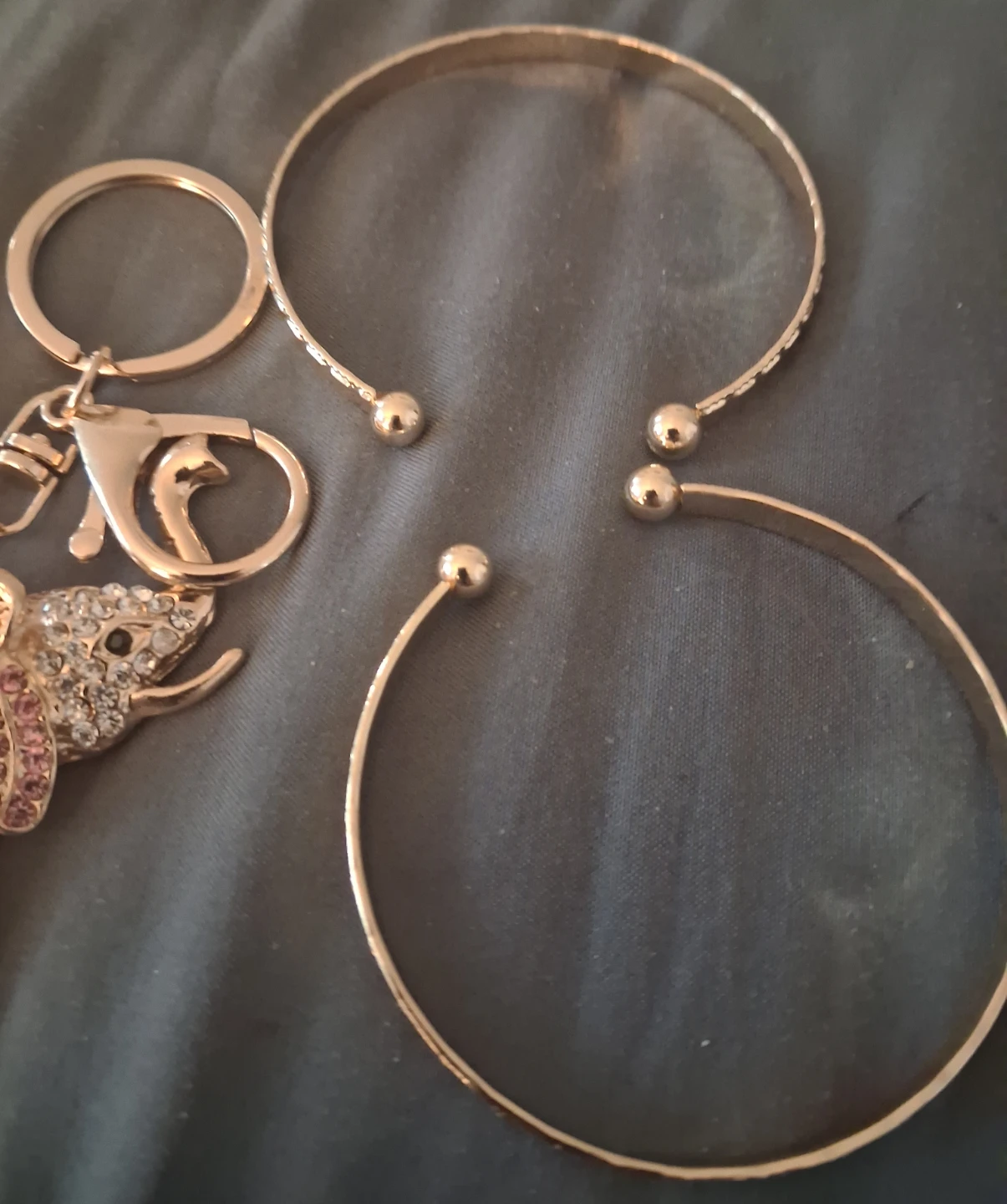 Elephant Keychain and Bracelets Set - photo 3