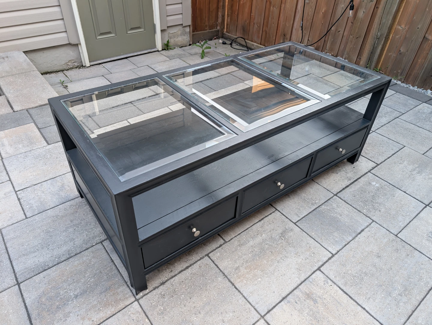 Bassett Large Glass Top Coffee Table – 3 Drawers – Black