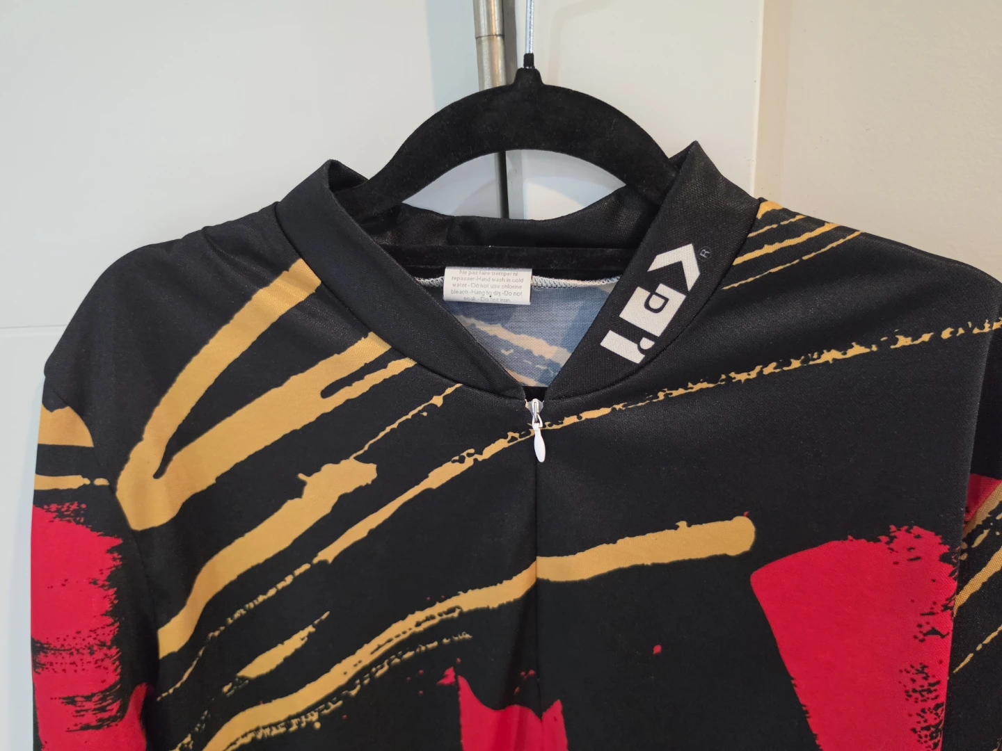 Louis Garneau Cycling Jersey - Size XL - photo 2