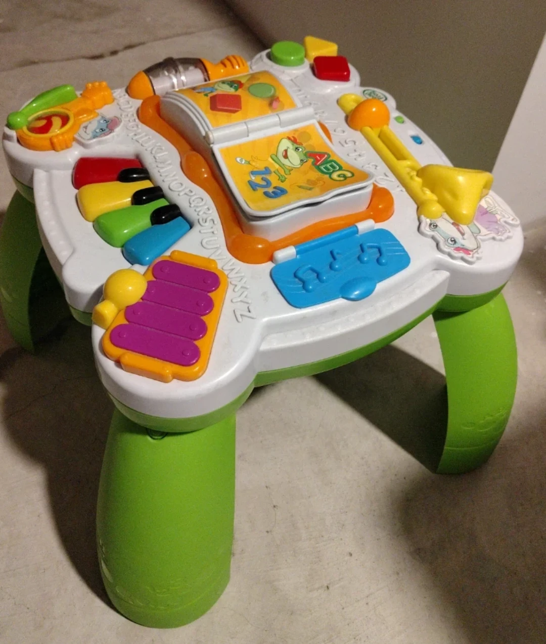 LeapFrog Activity Table - photo 2
