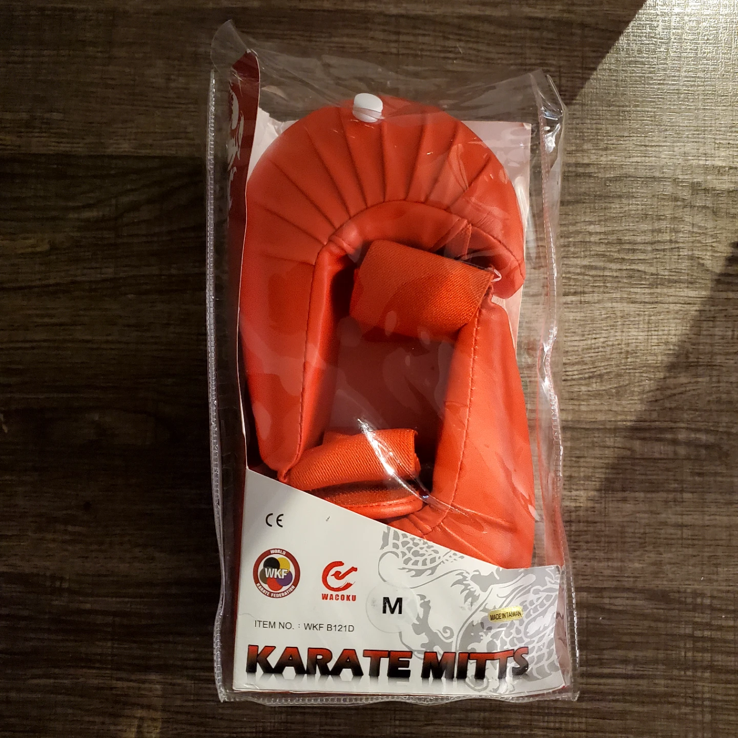 Wacoku Karate Mitts - Red- Size Medium