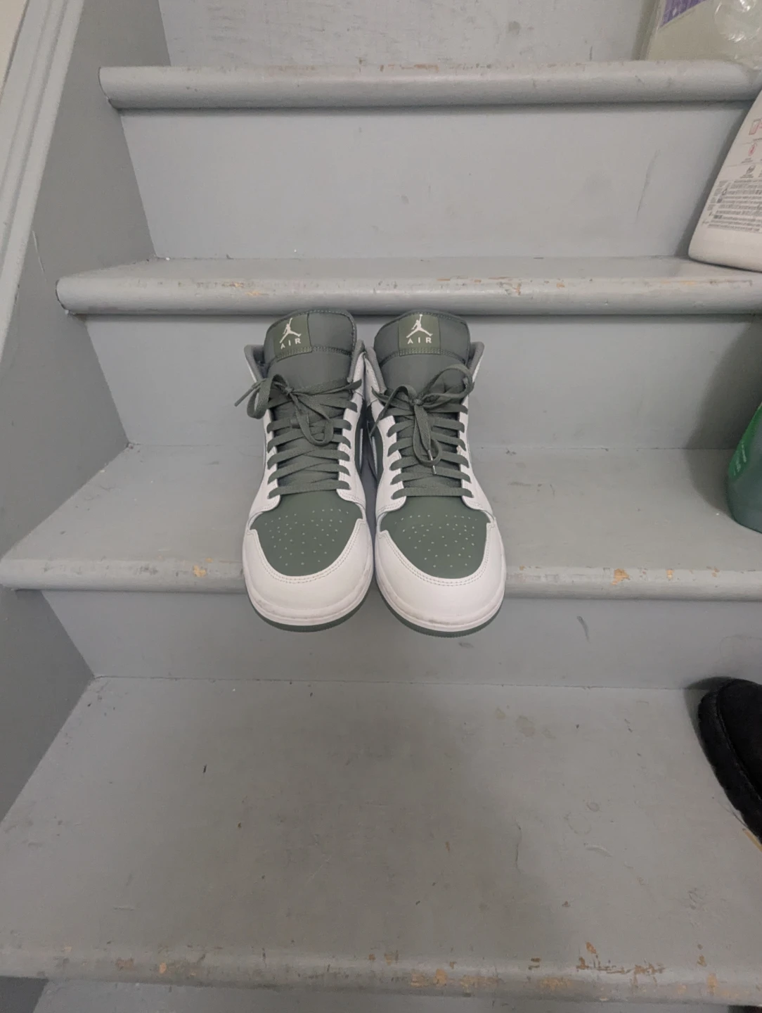 Air Jordan 1 Green and White Size 11.5 - photo 2