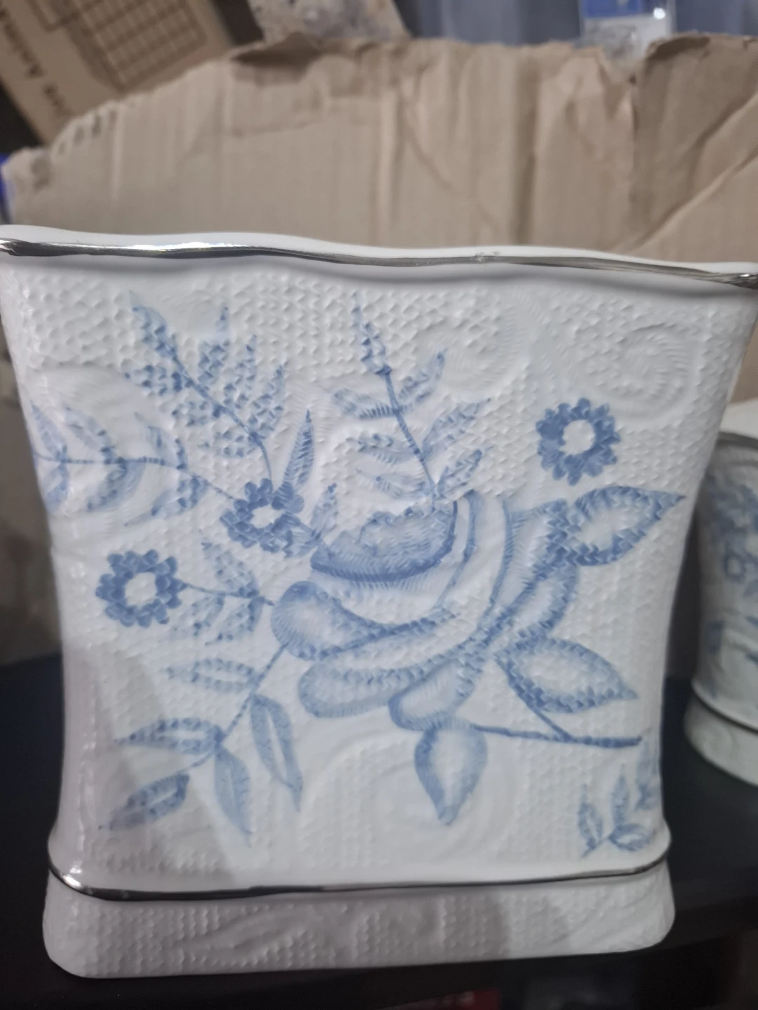 Earl & Wilson Soap Dispenser - Blue Floral - photo 3
