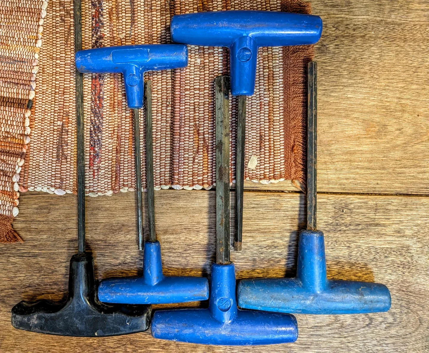 Hex Key Set,  some  with T-Handles metric and inch - photo 2