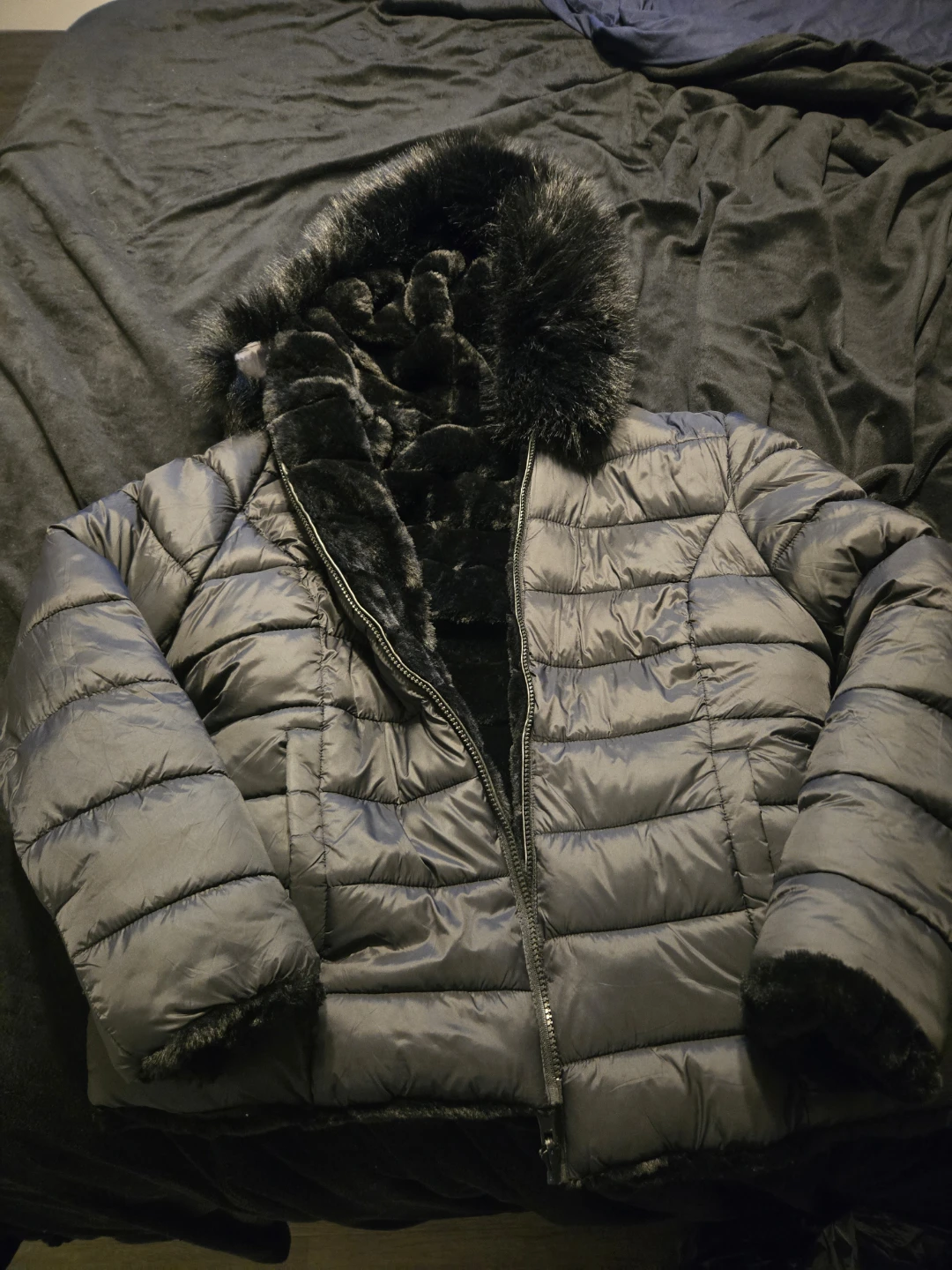 Womens small faux fur jacket - photo 2