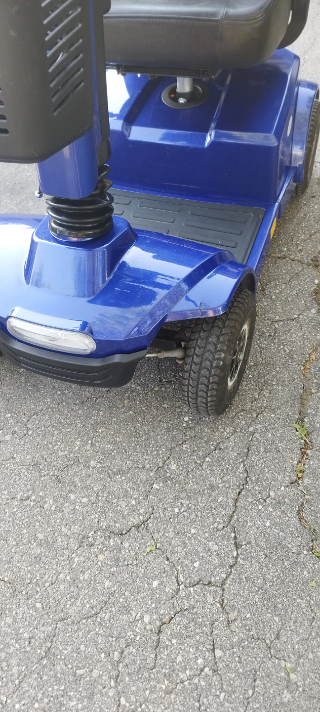 Enduro Mobility Scooter with Basket - photo 5