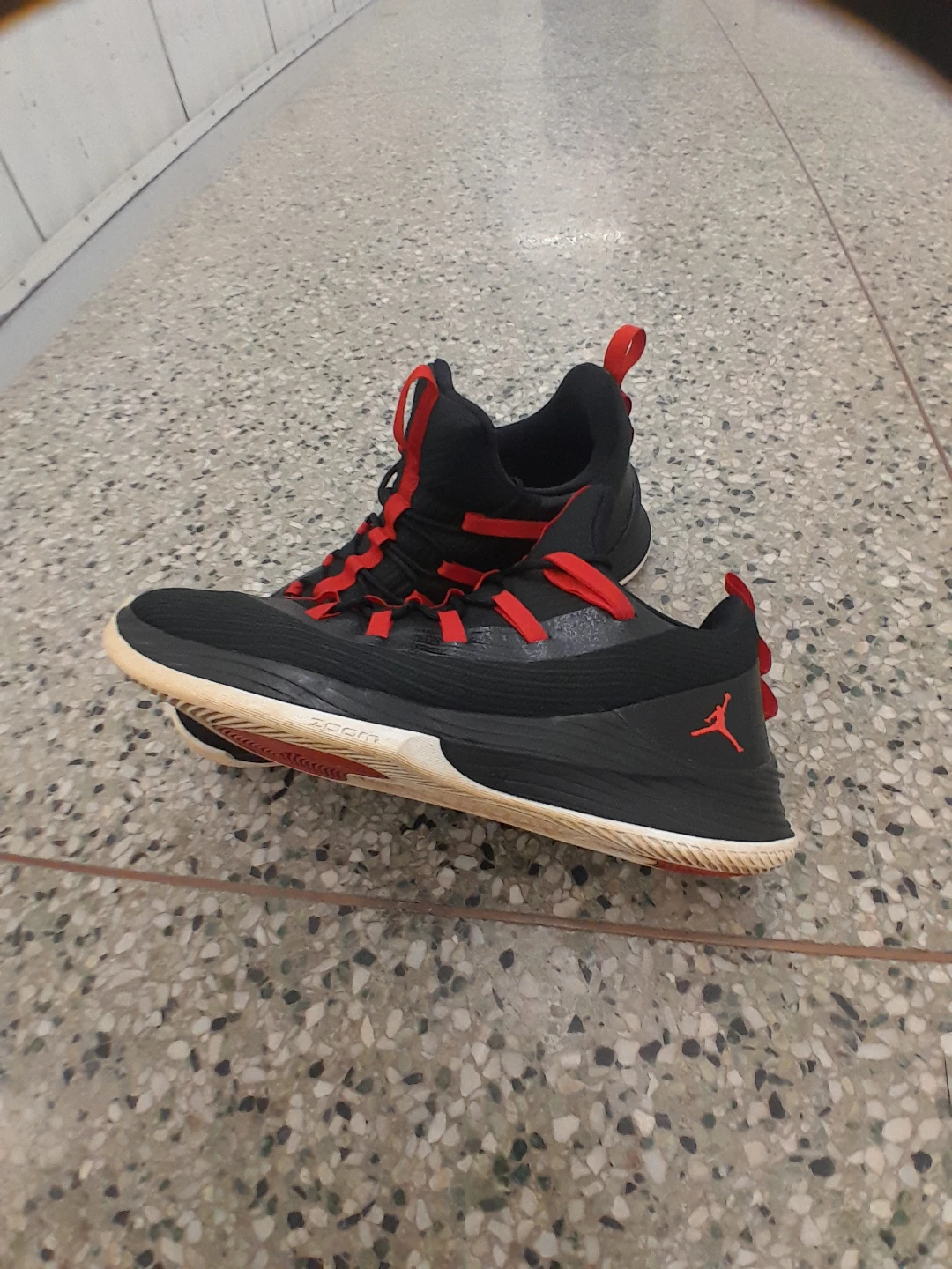 Air Jordan Basketball Shoes Men's Size 13 - photo 4