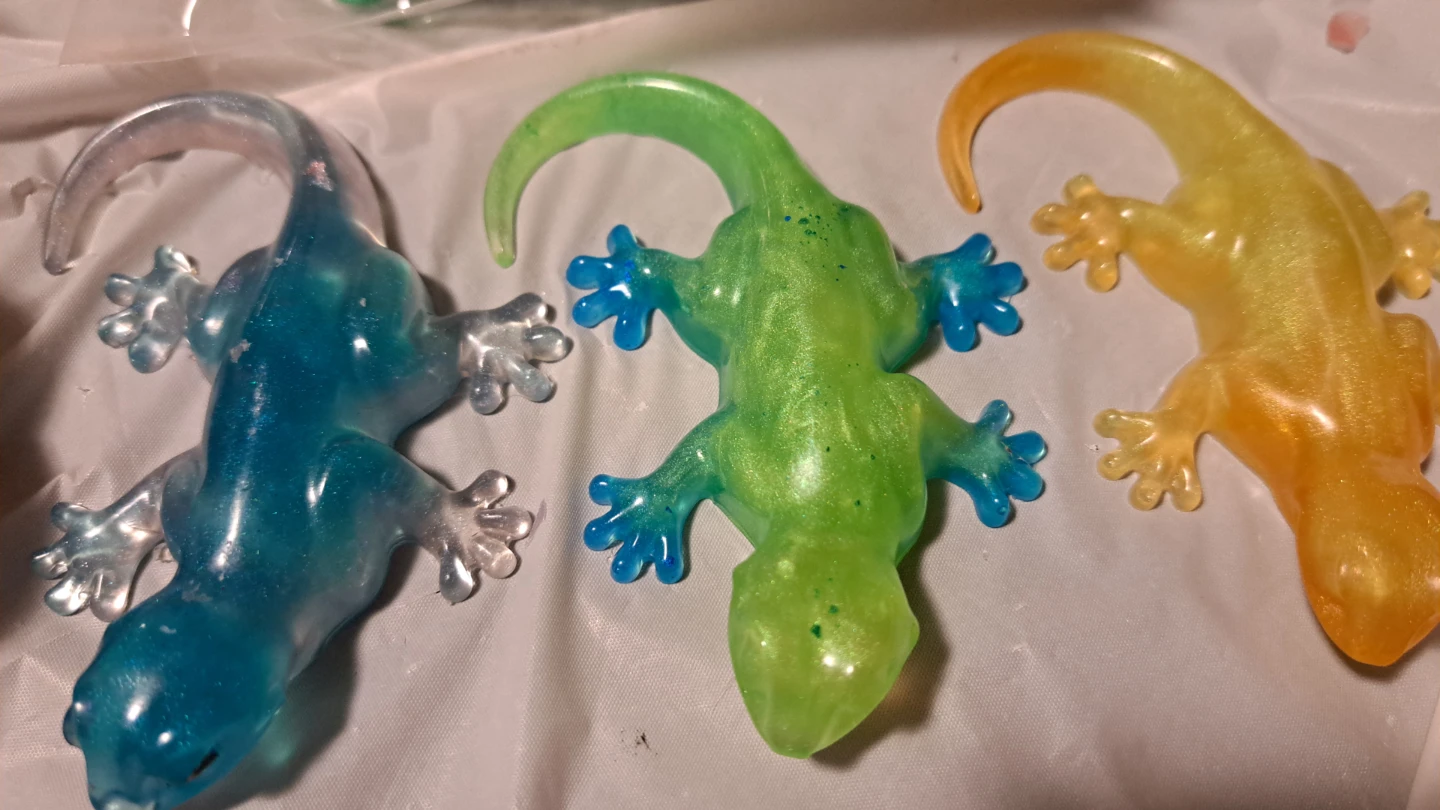 Set of 3 Resin Gecko Figurines - Blue, Green, Yellow/Orange