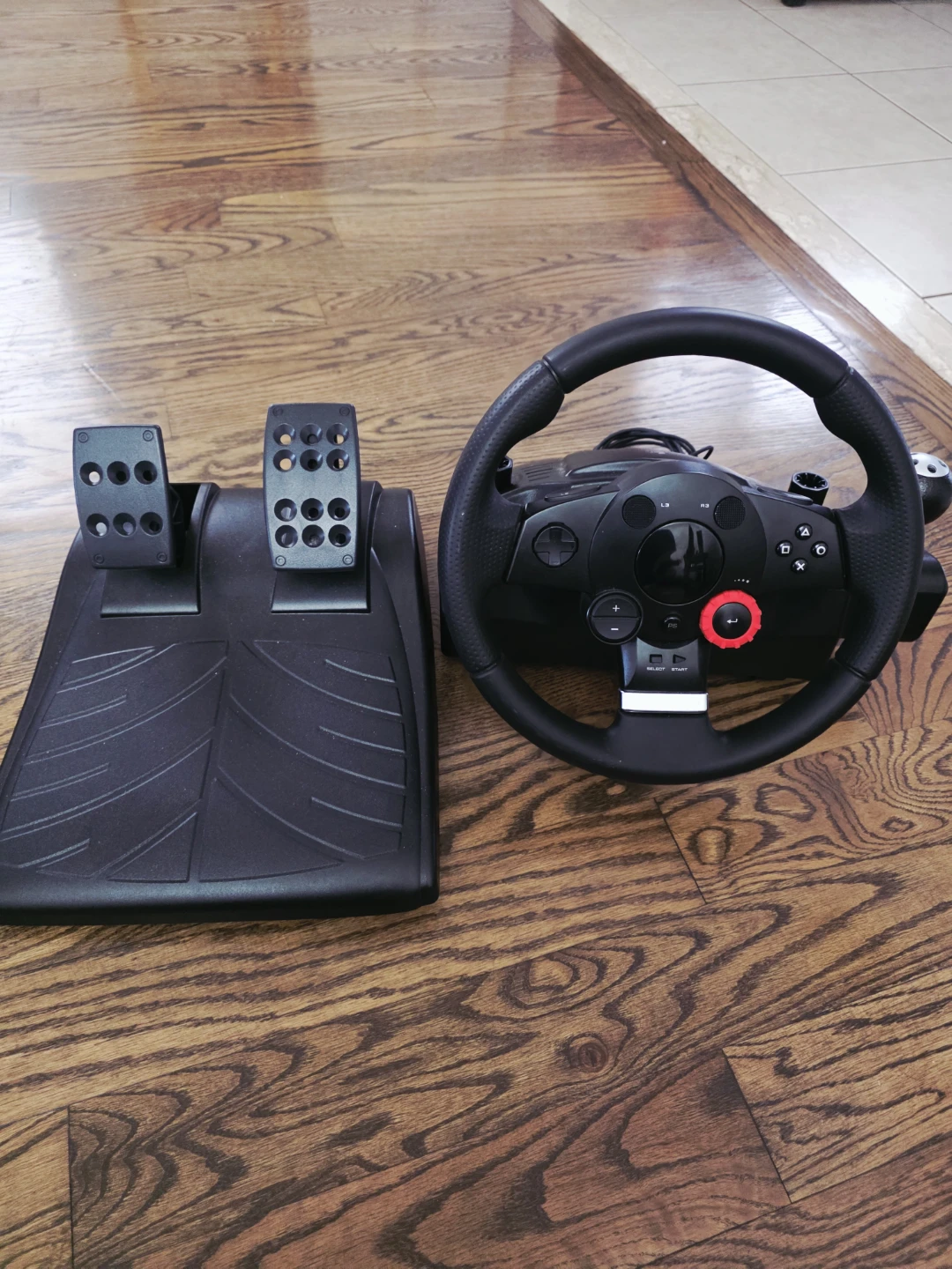Logitech G920 Racing Wheel and Pedals