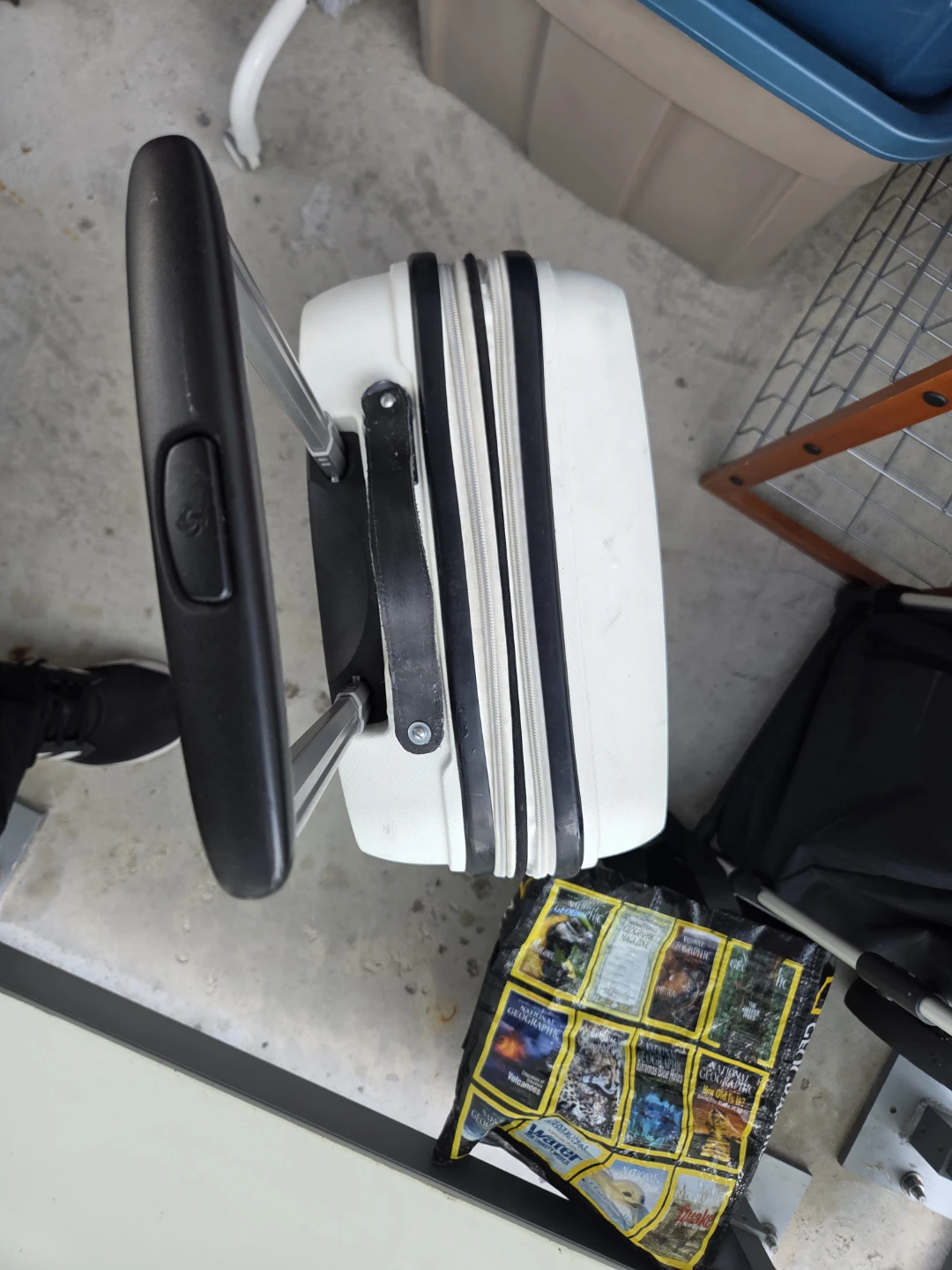 Samsonite White Hardside Spinner Luggage - photo 4