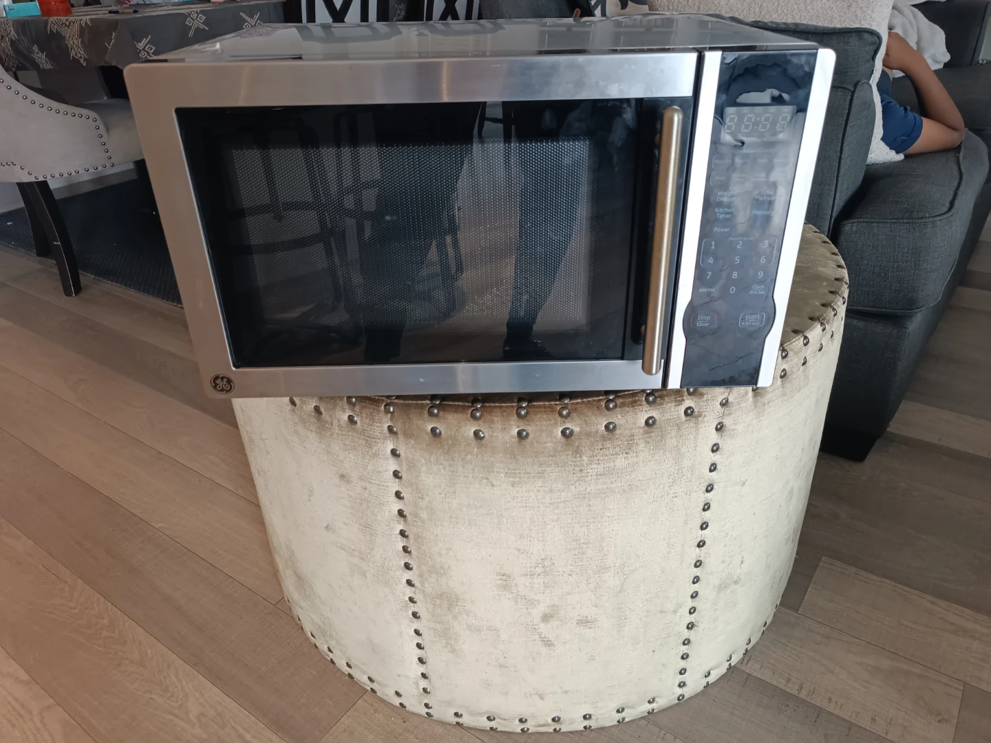GE Microwave - photo 2