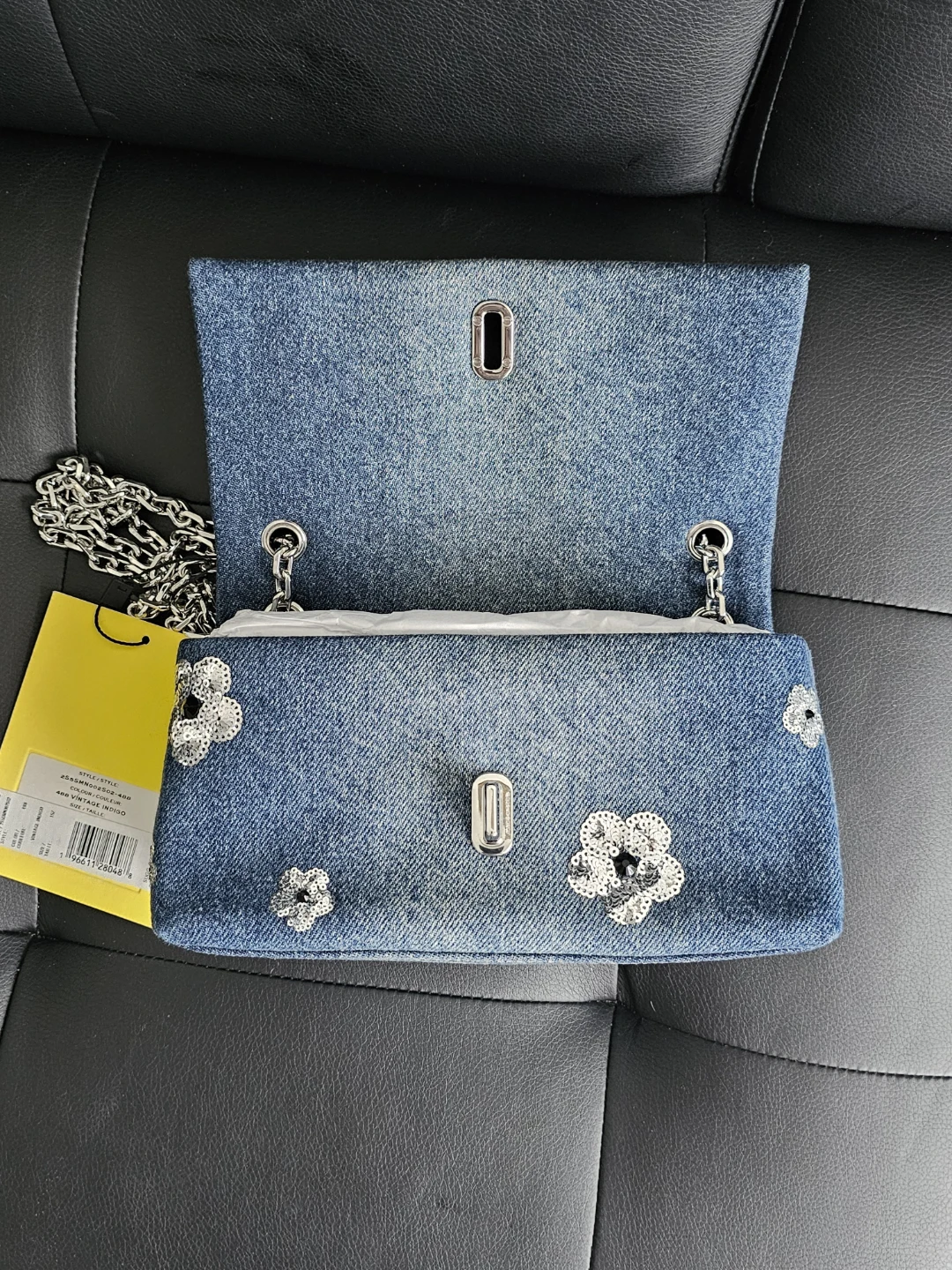 BNWT Authentic Marc Jacobs Denim Flower Embellished Shoulder Bag - photo 4