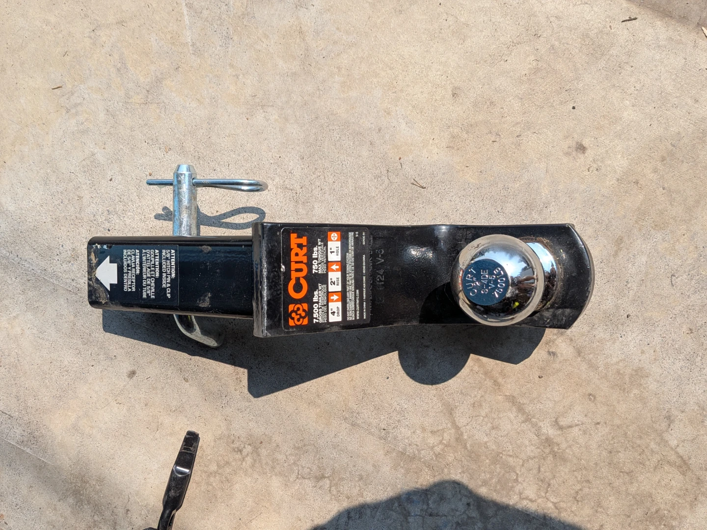 CURT 7,500 lbs. Trailer Hitch Ball Mount with 4" Drop