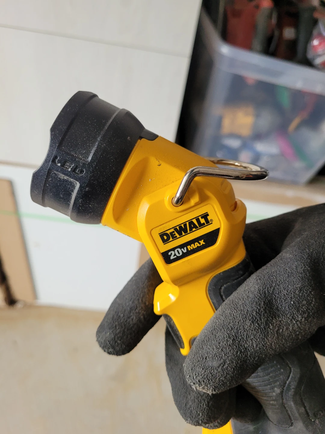 DeWalt 20V MAX LED Work Light/Flashlight