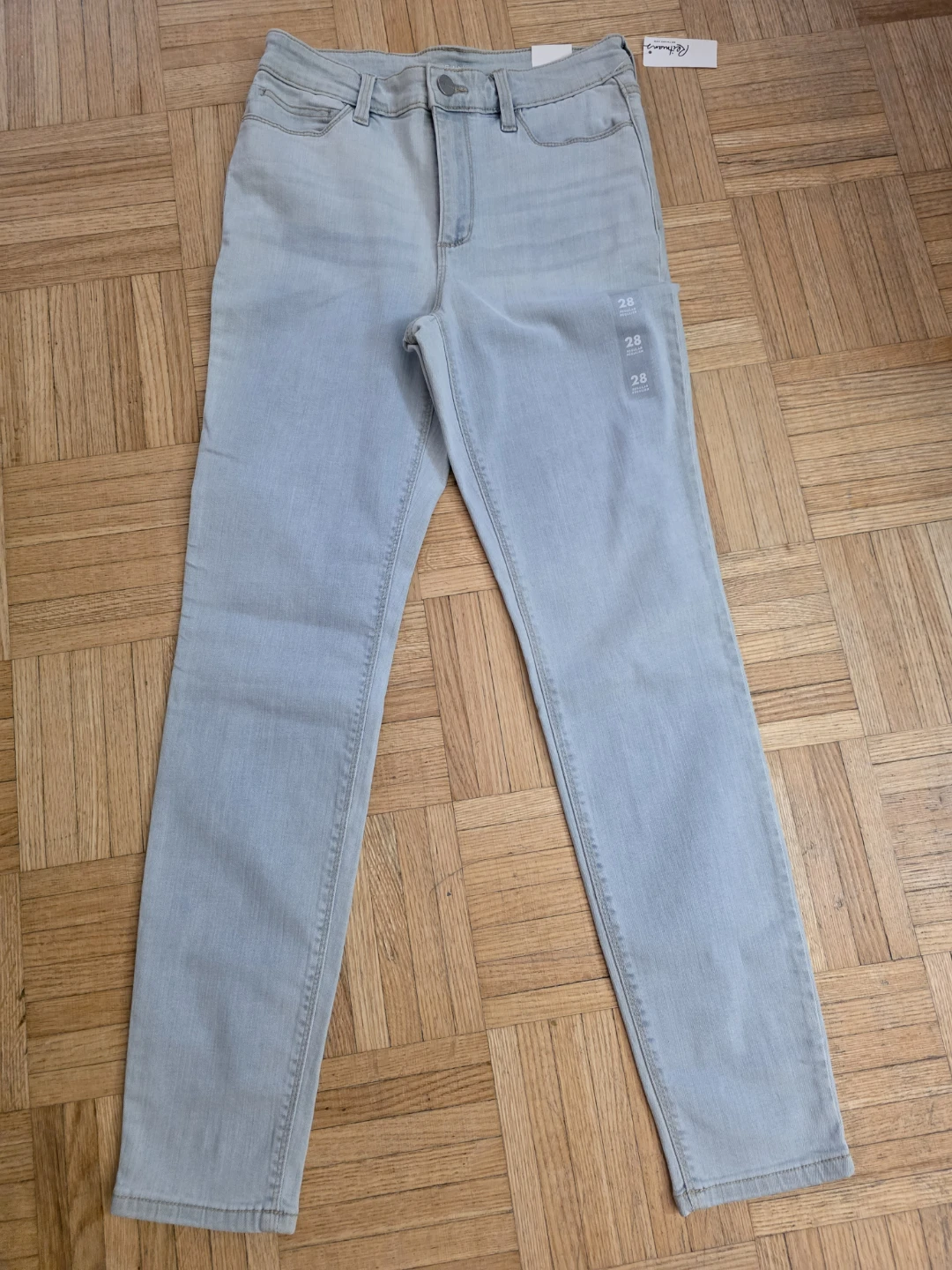 NEW Womens Reitmans Jeans Size 28