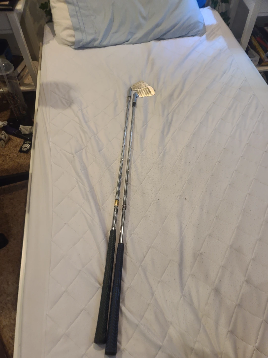 2x Northwestern 4 Iron Golf Clubs