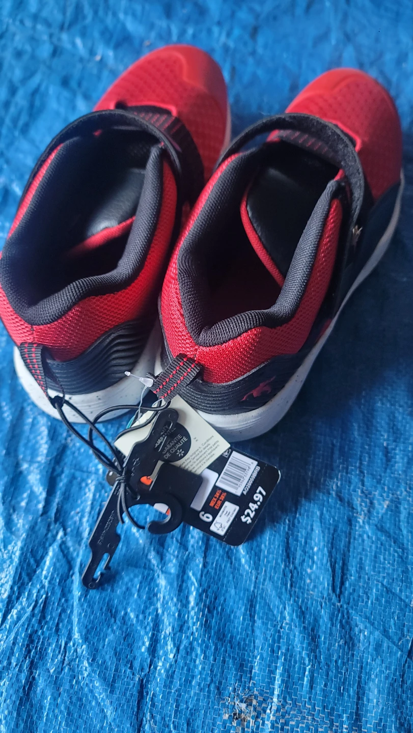 AND1 Red Basketball Shoes Size 6 - photo 3