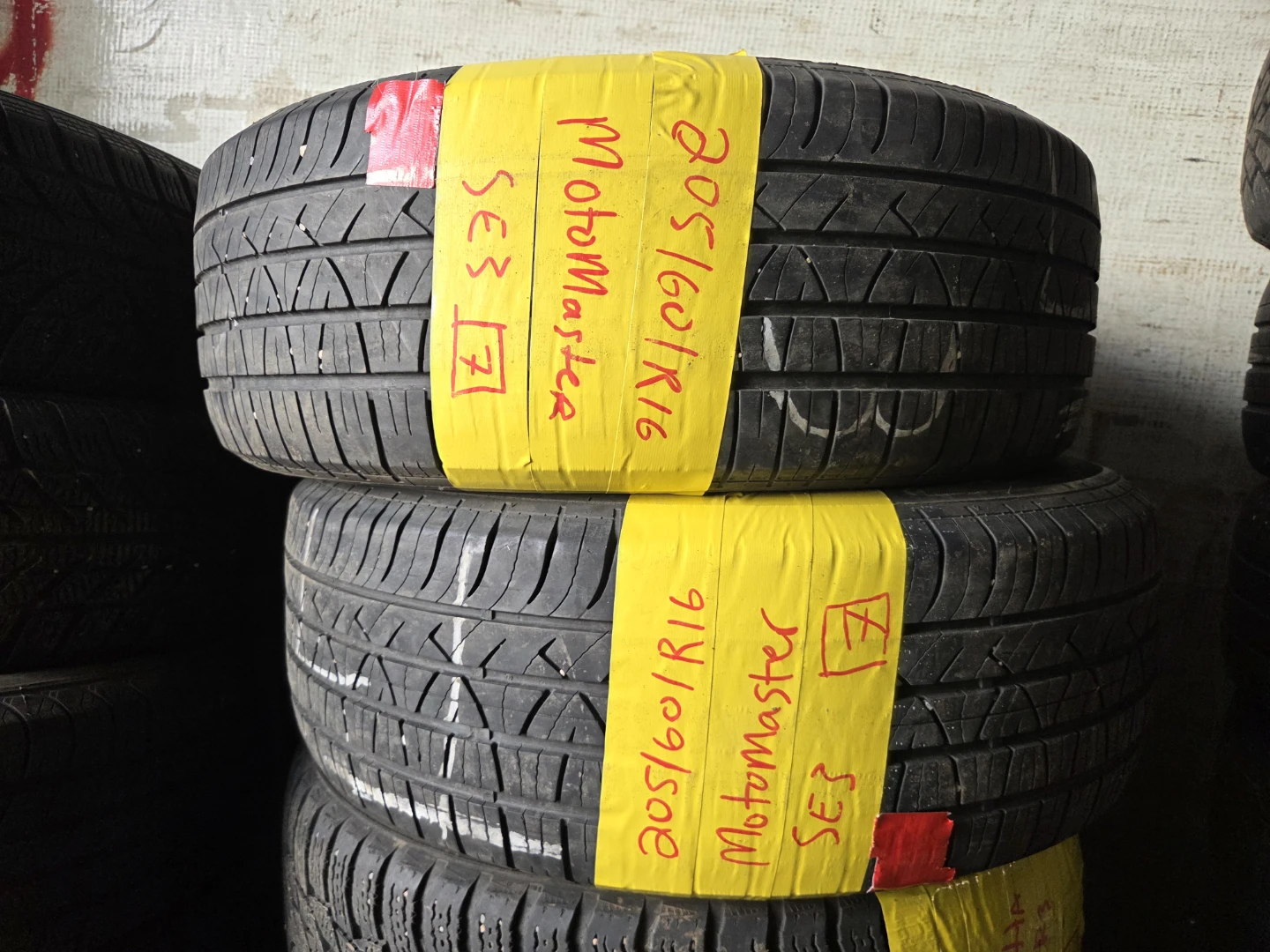 Motomaster Tires - 205/60R16