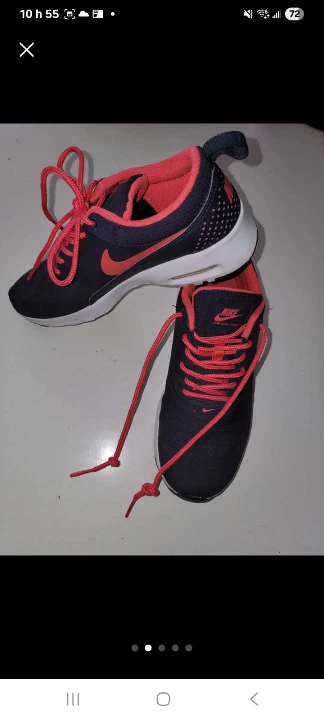Nike Thea Kids Shoes Size 3.5 US