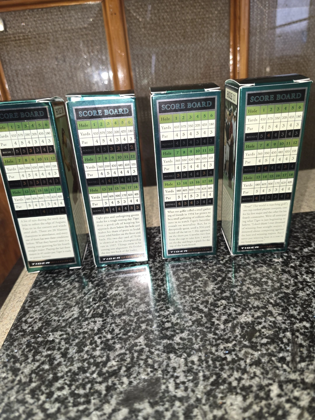 Tiger Woods 2001 Masters Champion Golf Scoreboard Set - photo 2