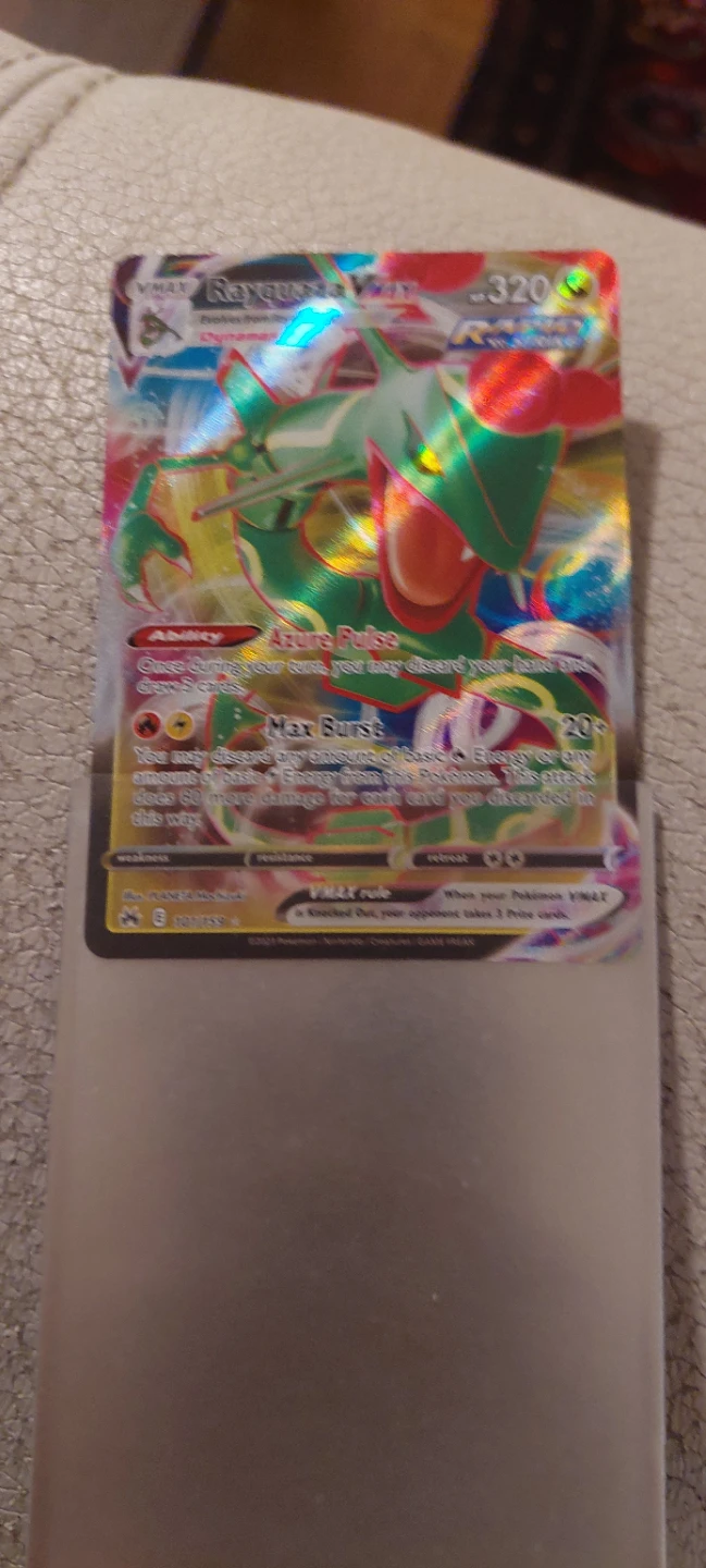 Pokemon Rayquaza VMAX Trading Card