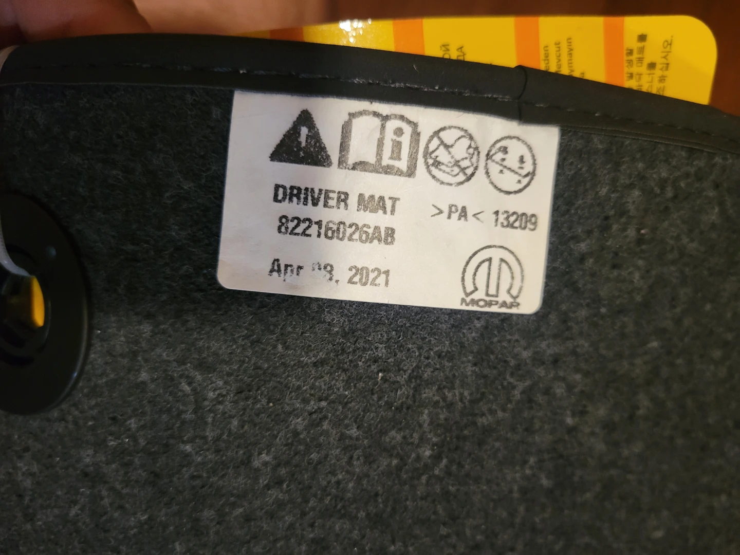 21-24 JEEP GRAND CHEROKEE CARPET FLOOR MATS OEM MOPAR NE - photo 5