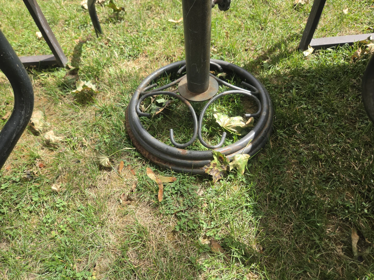 Metal Umbrella Stand Base