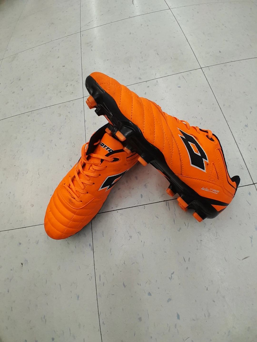 Lotto Soccer Cleats Men's Size 7 - photo 2