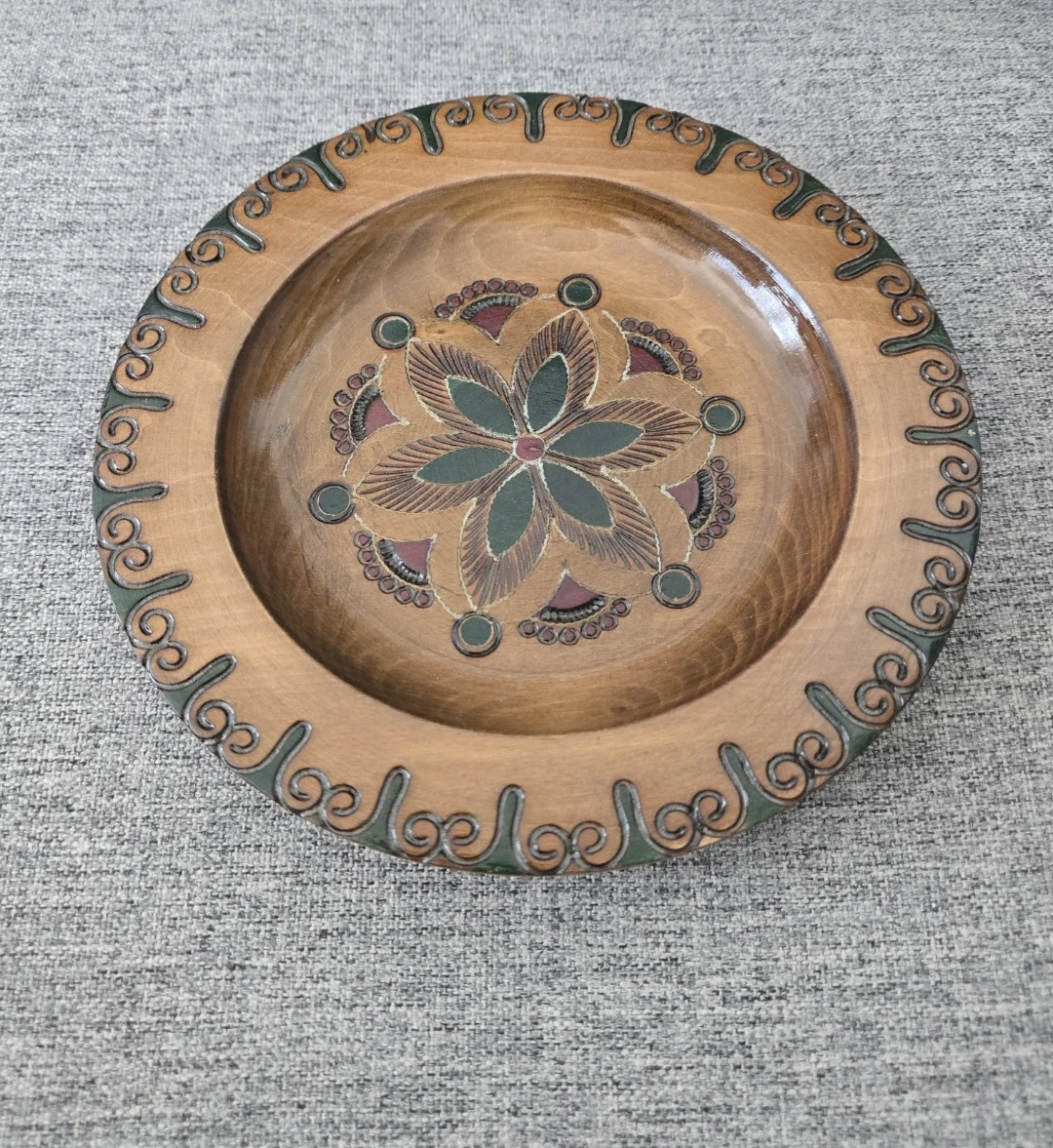 Wood Plate Decor