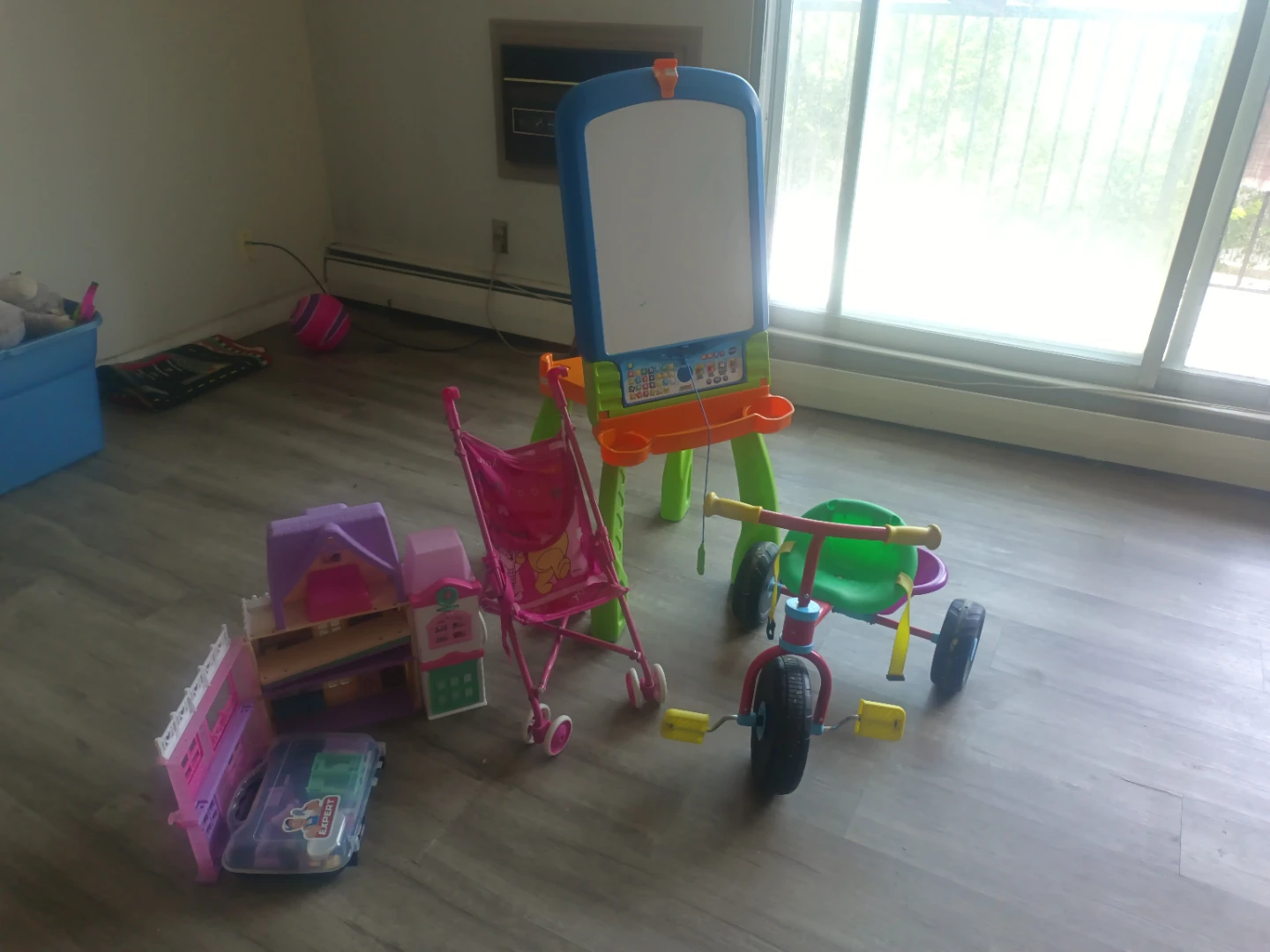 Kids' Toy Bundle: Tricycle, Dollhouse, Easel