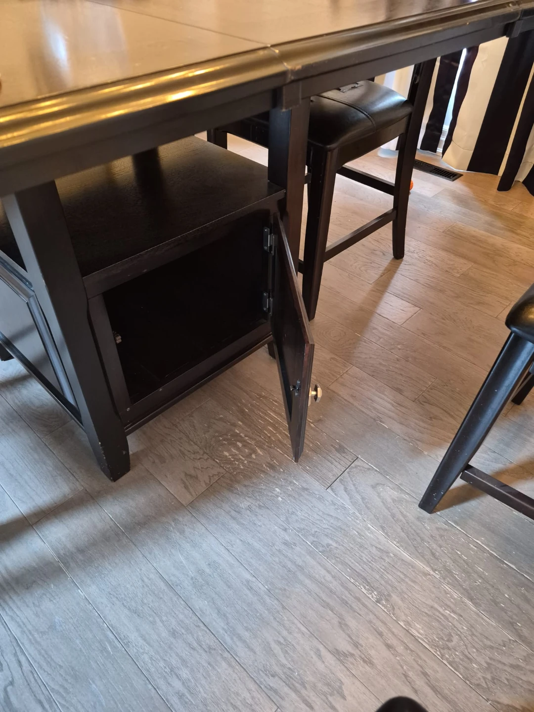 Dining table - photo 3