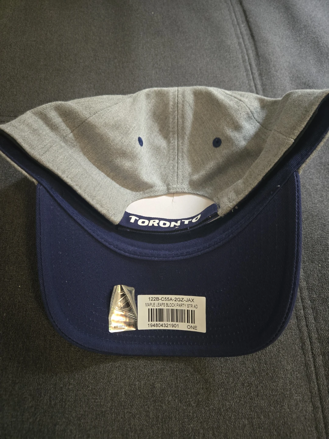 Toronto Maple Leafs "LEAFS FOREVER" Hat by Fanatics - photo 2