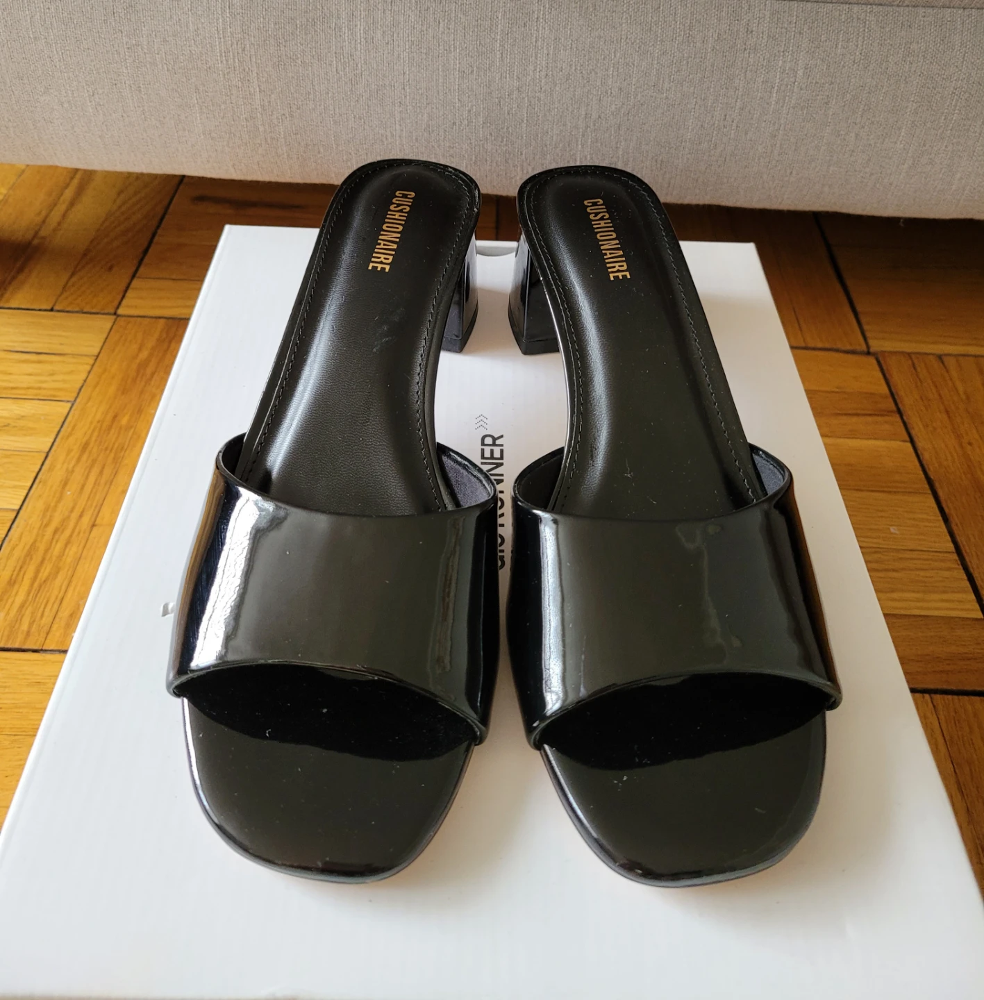 CUSHIONAIRE Black Patent Leather Low Block Heel Mules Size 8