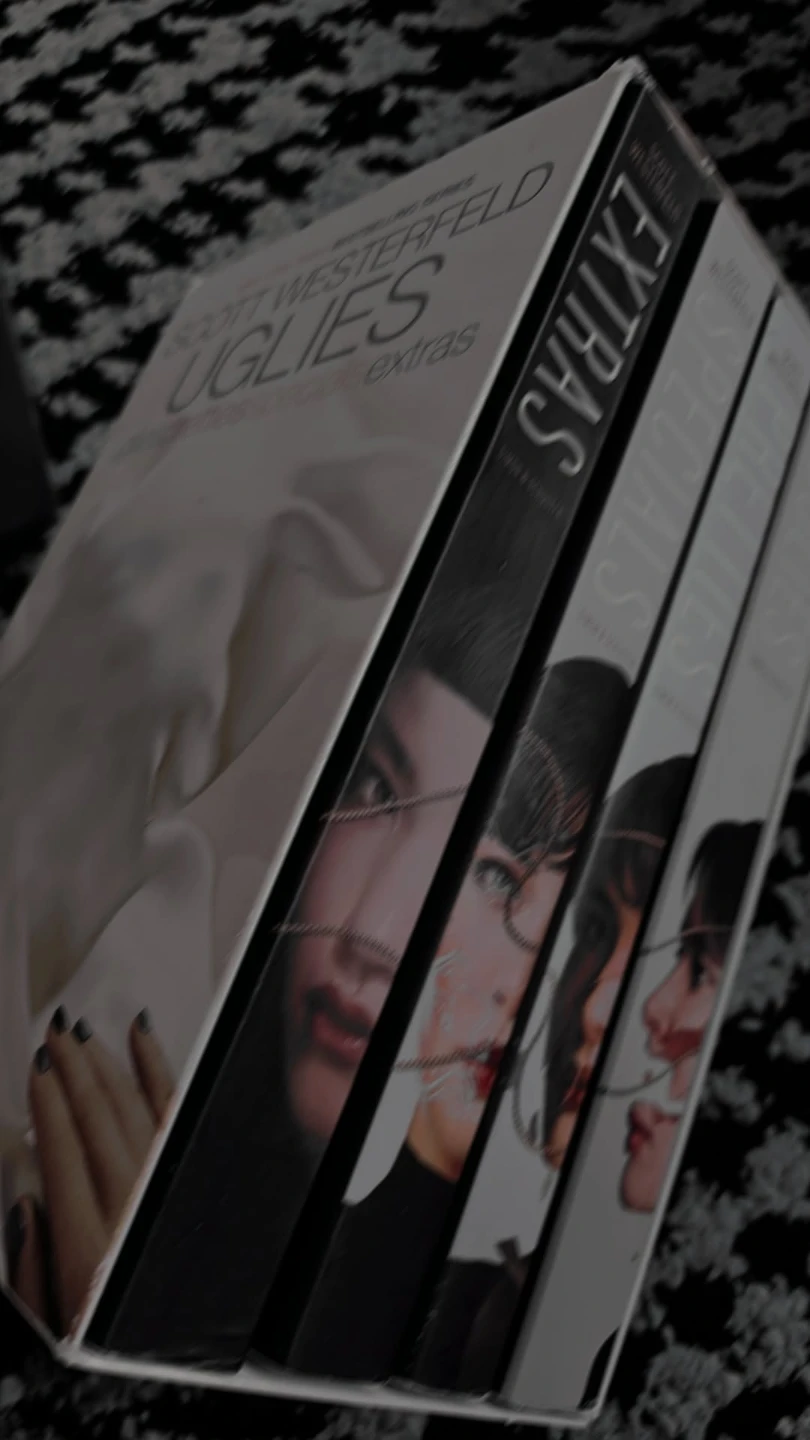 SCOTT WESTERFELD'S Uglies novel (FULL COLLECTION) - photo 2