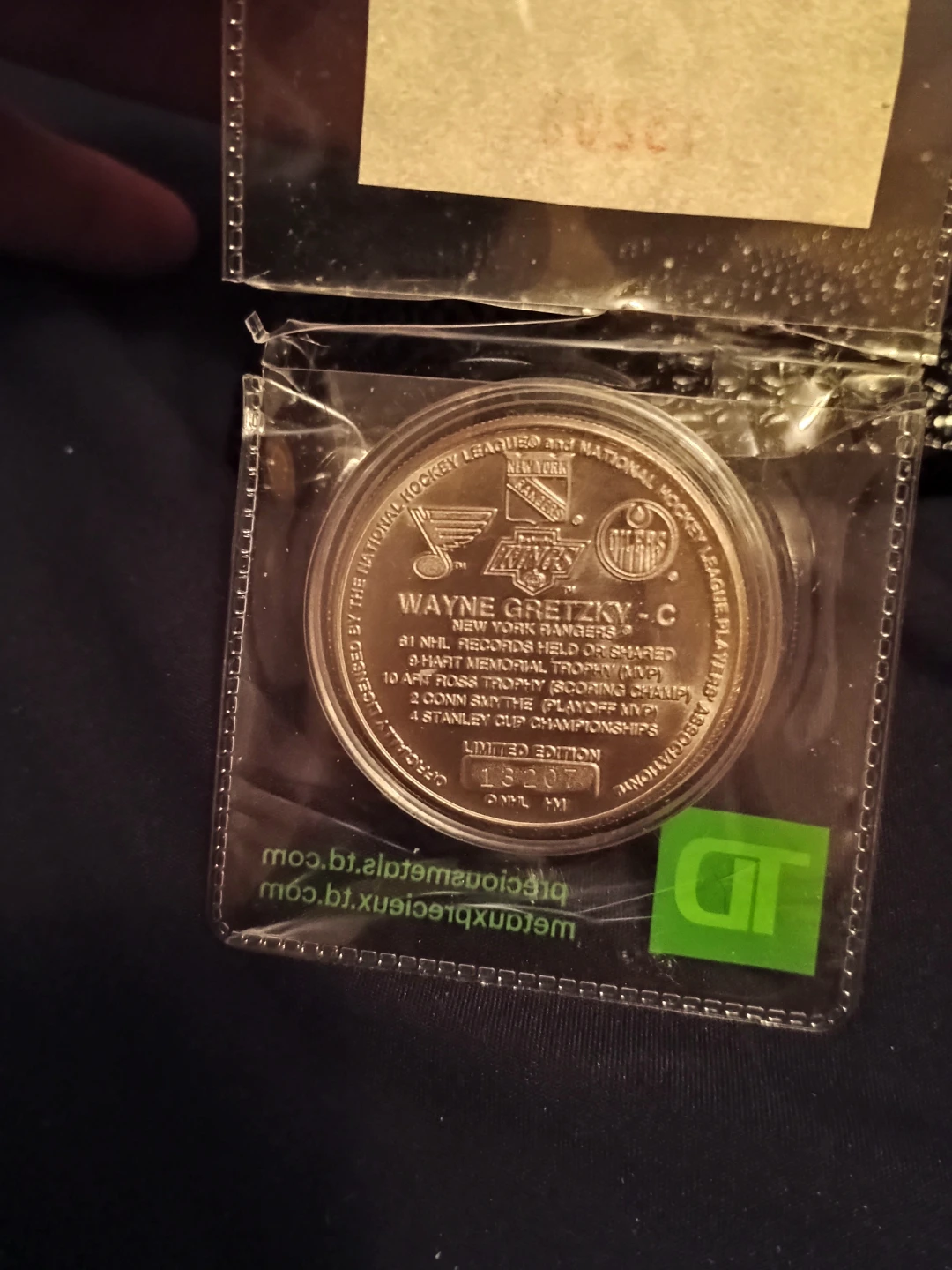 Wayne Gretzky Commemorative Retirement Medallion - photo 5
