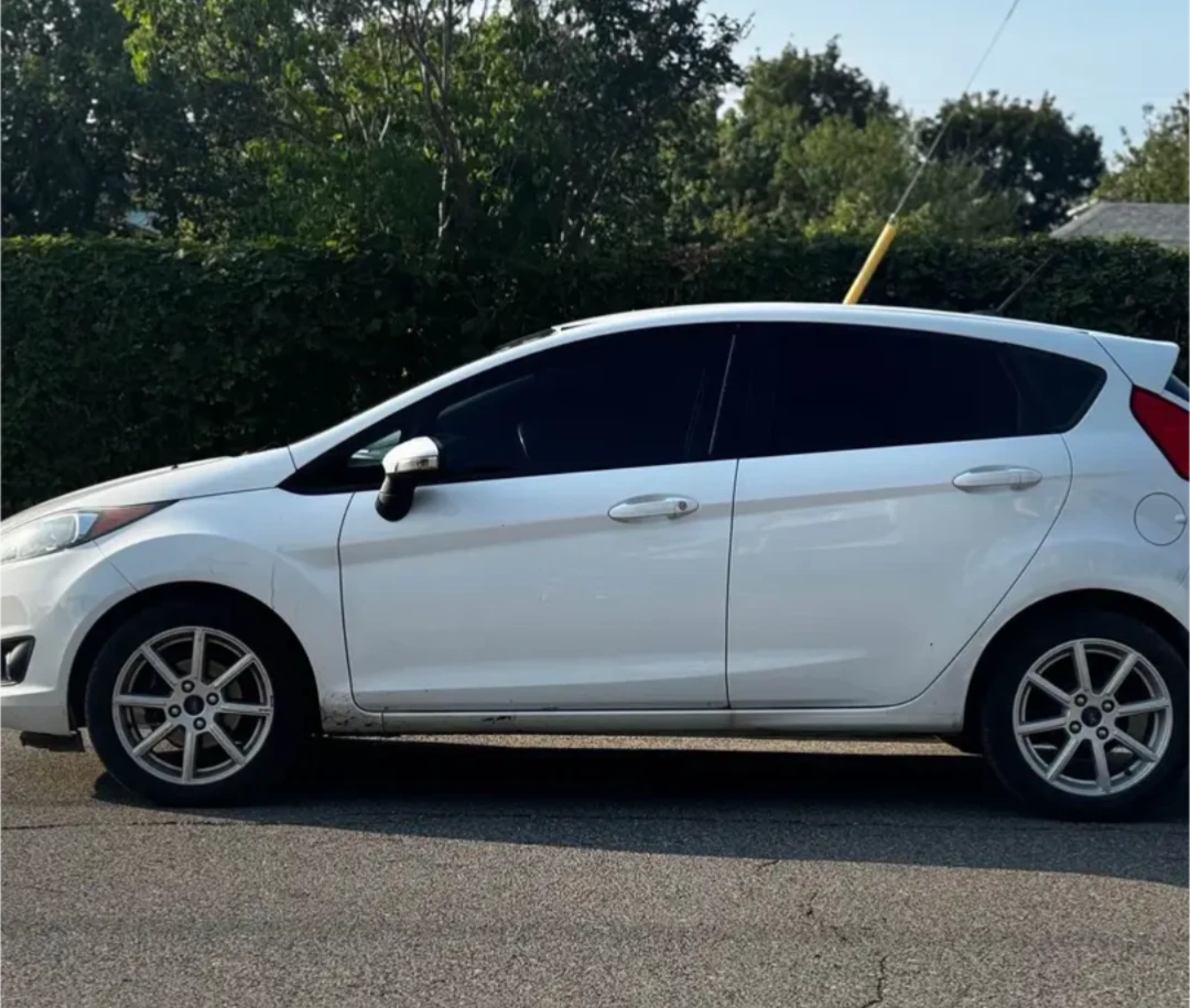 Automatic Ford Fiesta 2015 - photo 2