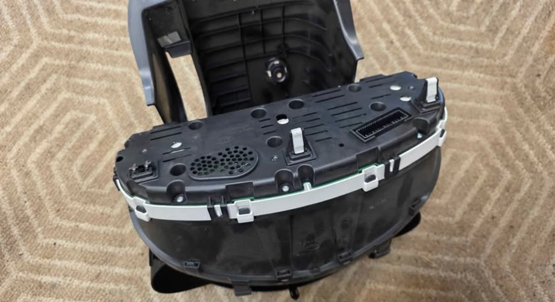 Kia Soul Instrument Cluster Gauge Assembly - photo 3