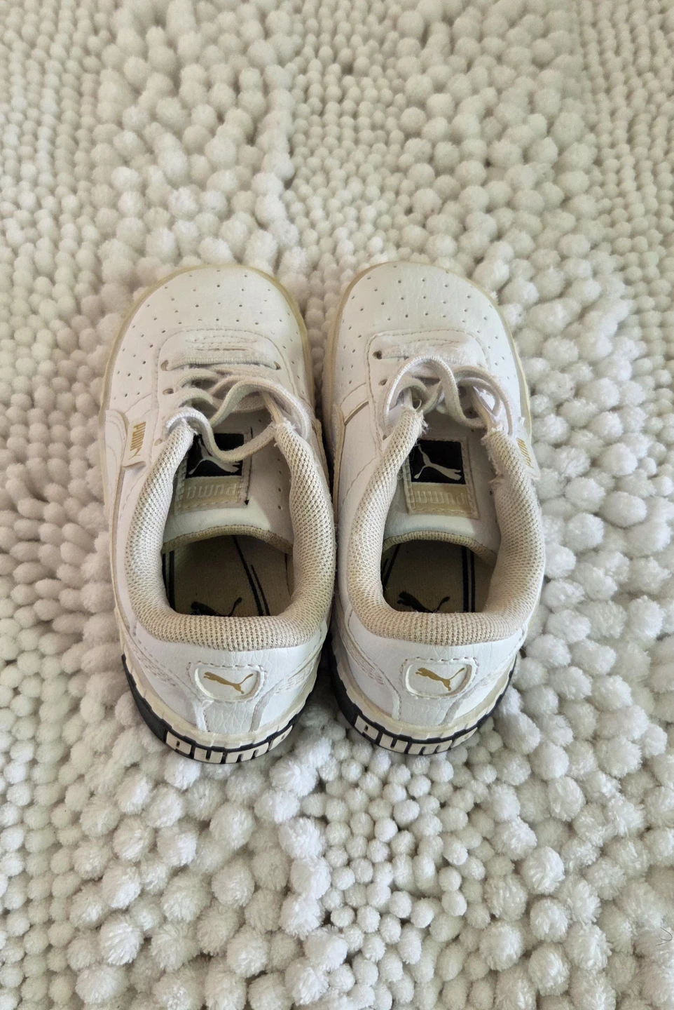 Puma white sneakers - photo 3