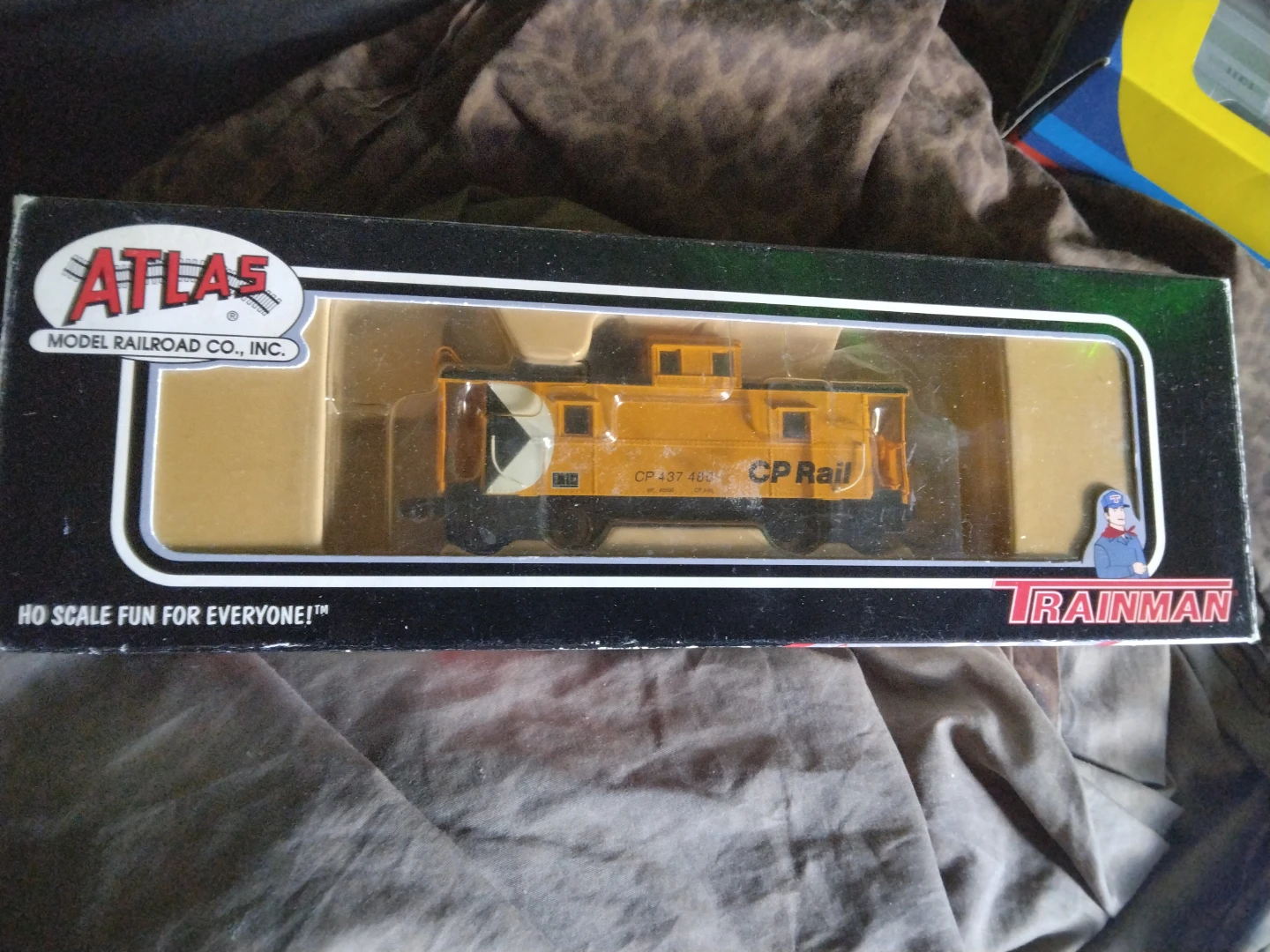 Atlas HO Scale CP Rail Caboose Train Car