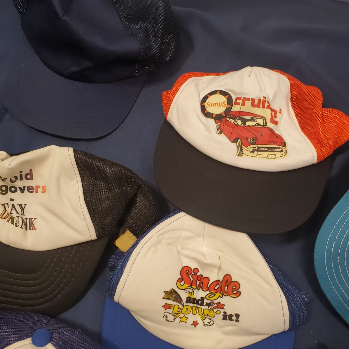 Vintage novelty hats - photo 3
