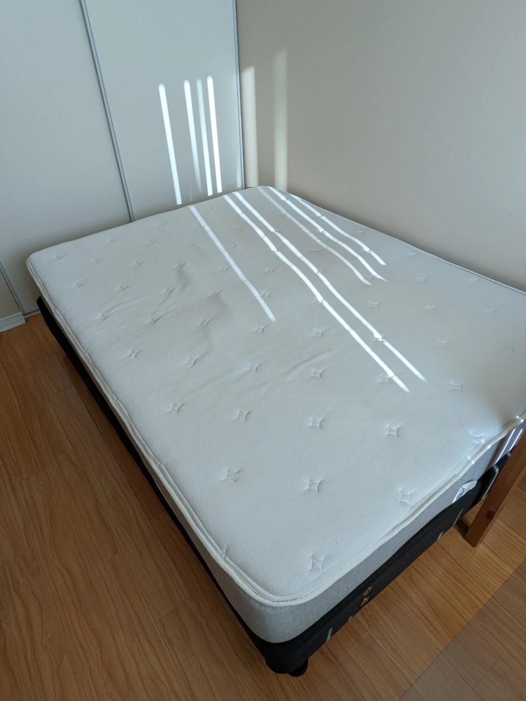 Free - Queen mattress