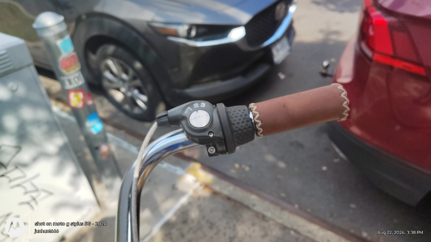 Brilliant "City" Bicycle with Shimano Nexus 3-Speed - photo 4