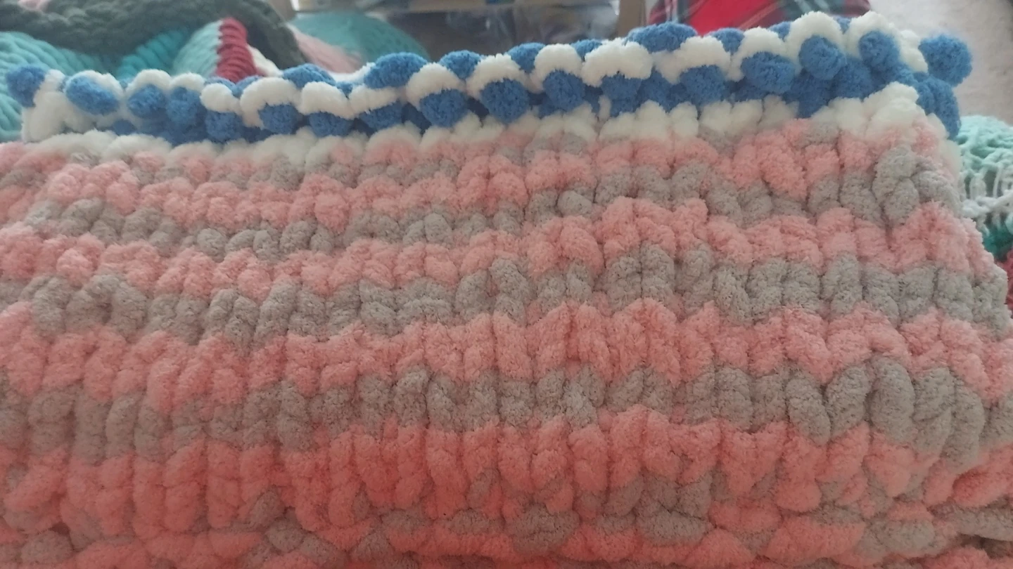 Handmade chunky knit blanket