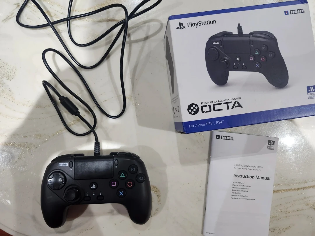 Playstation Hori Octa pad
