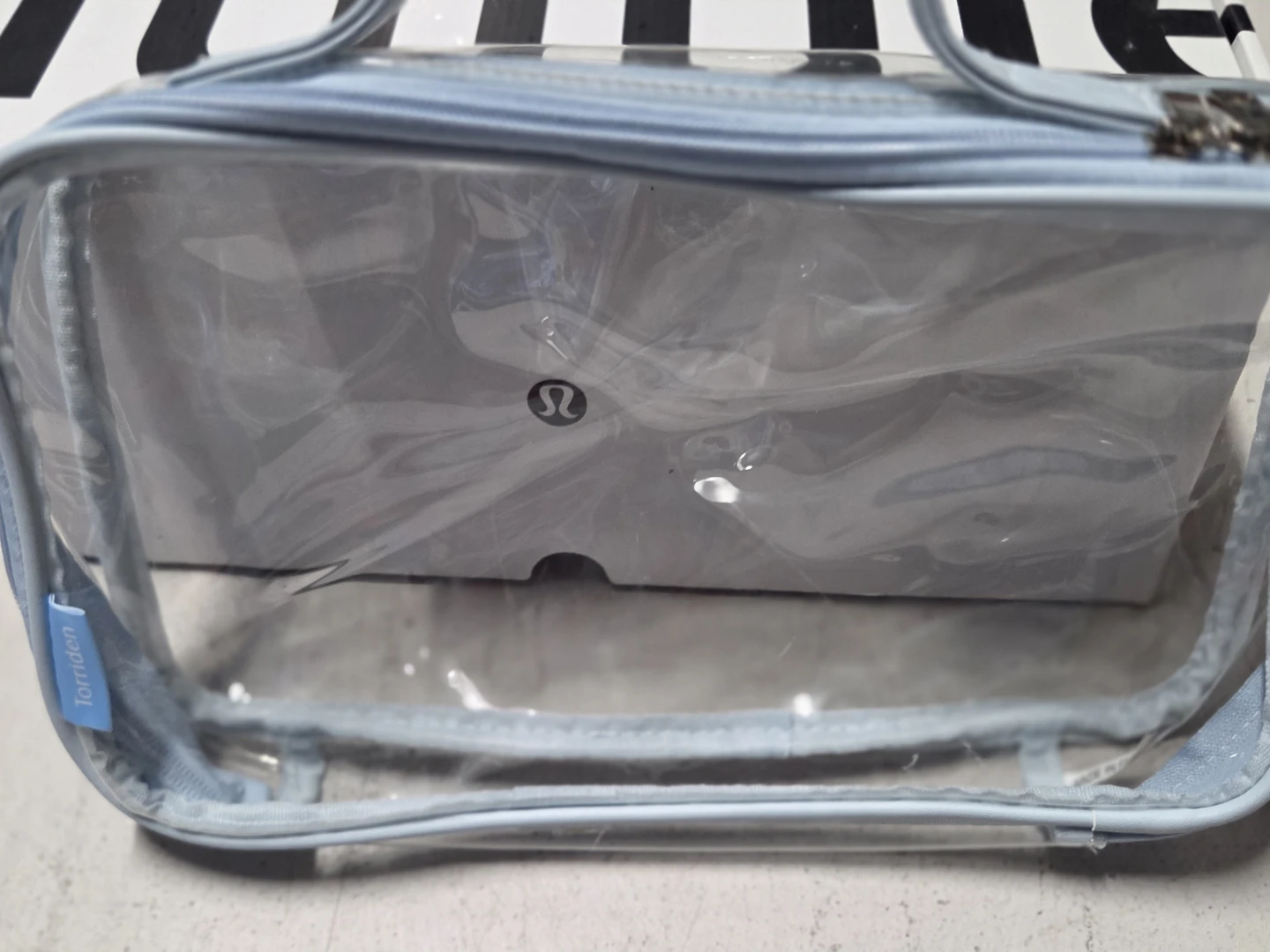 Lululemon Clear Cosmetic Bag - photo 5